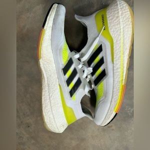 USED adidas ultraboost size 11